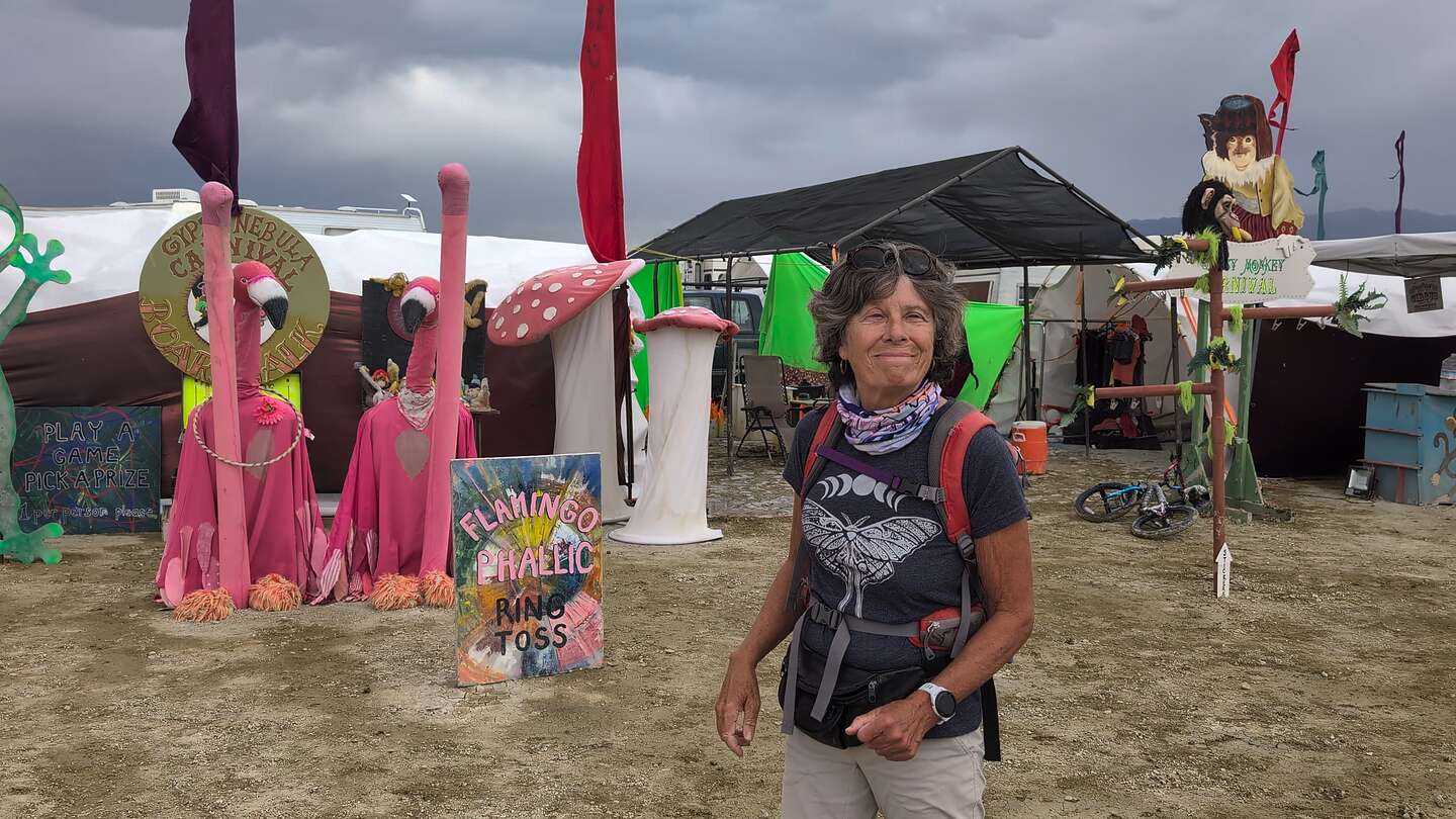 Flamingo Phallus Ring Toss